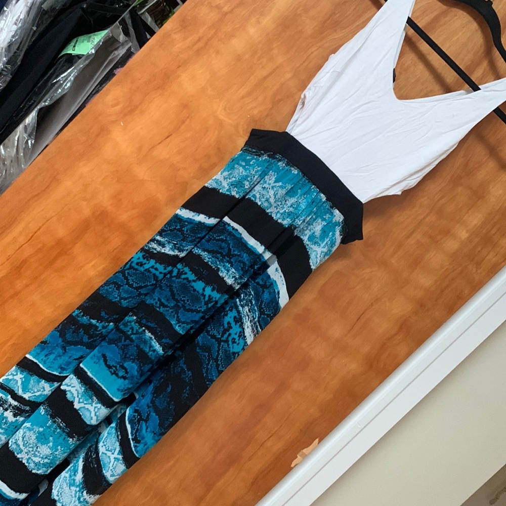 Bebe maxi dress cutout sides